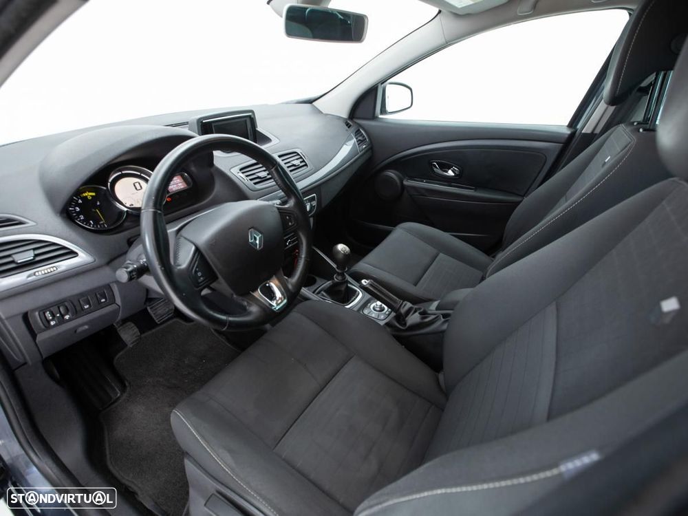 Renault Mégane Sport Tourer - 7