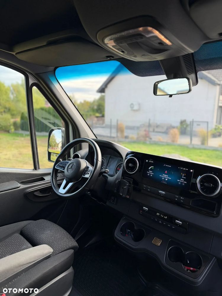 Mercedes-Benz Sprinter - 18