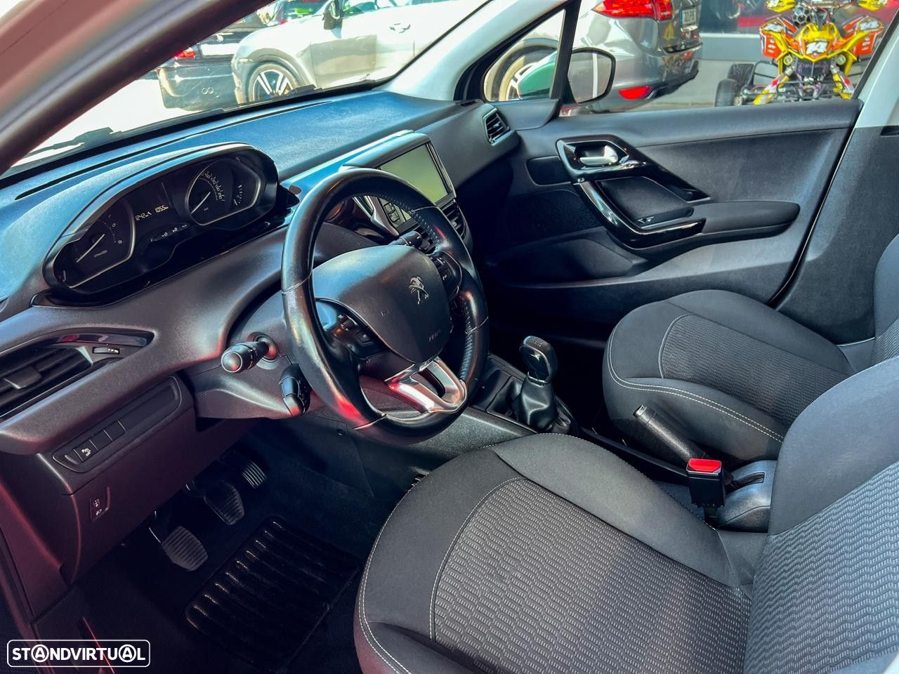 Peugeot 208 1.6 BlueHDi Allure - 10
