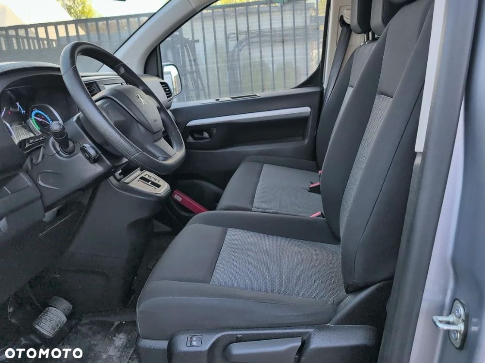 Peugeot e-Expert - 9