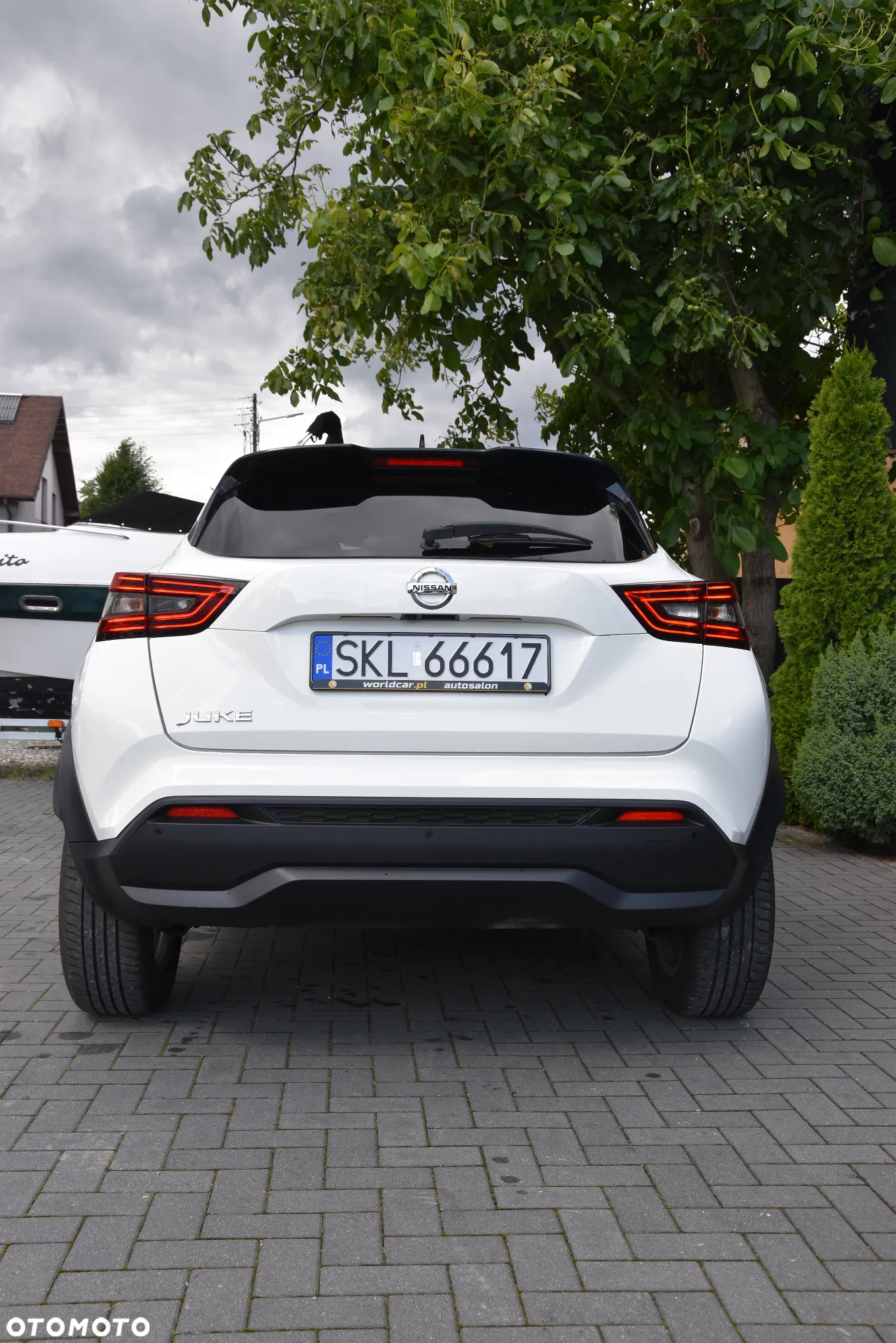 Nissan Juke 1.0 DIG-T DCT Tekna - 12