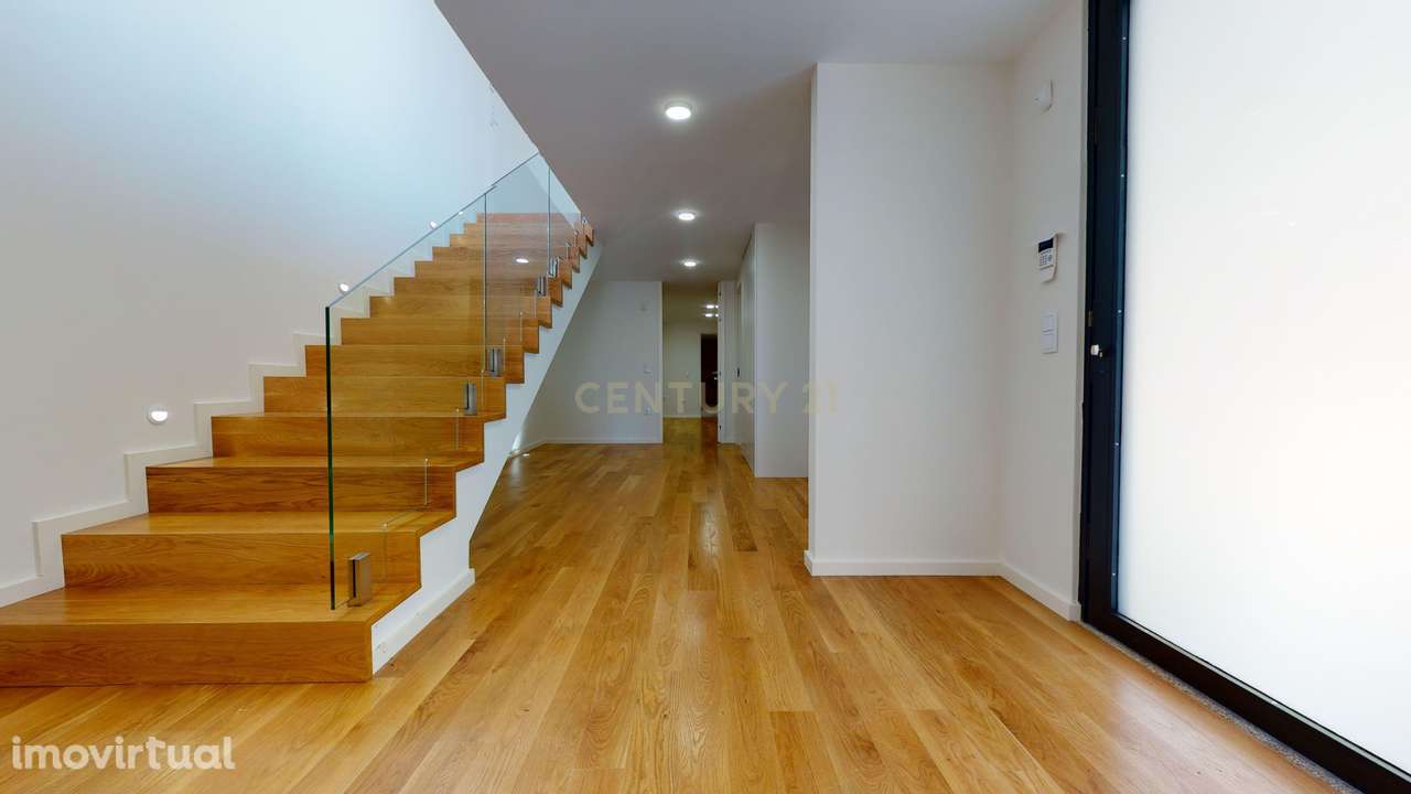 Moradia T4 de luxo na Madalena – 2.ª linha de mar - Grande imagem: 4/28