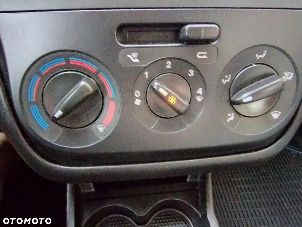Fiat Linea 1.4 Active - 13