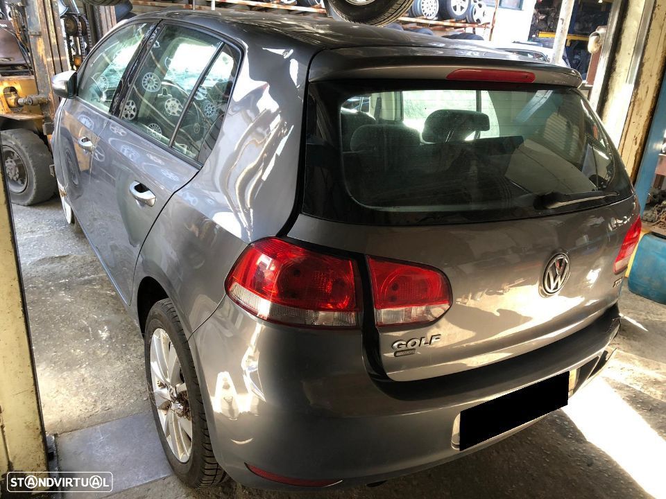 VW Golf VI Plus 1.6 TDI de 2011 para peças - 1