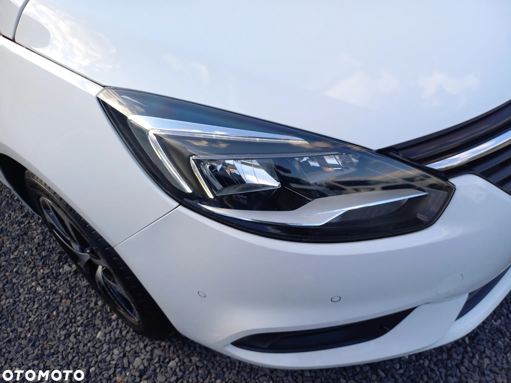 Opel Zafira - 11