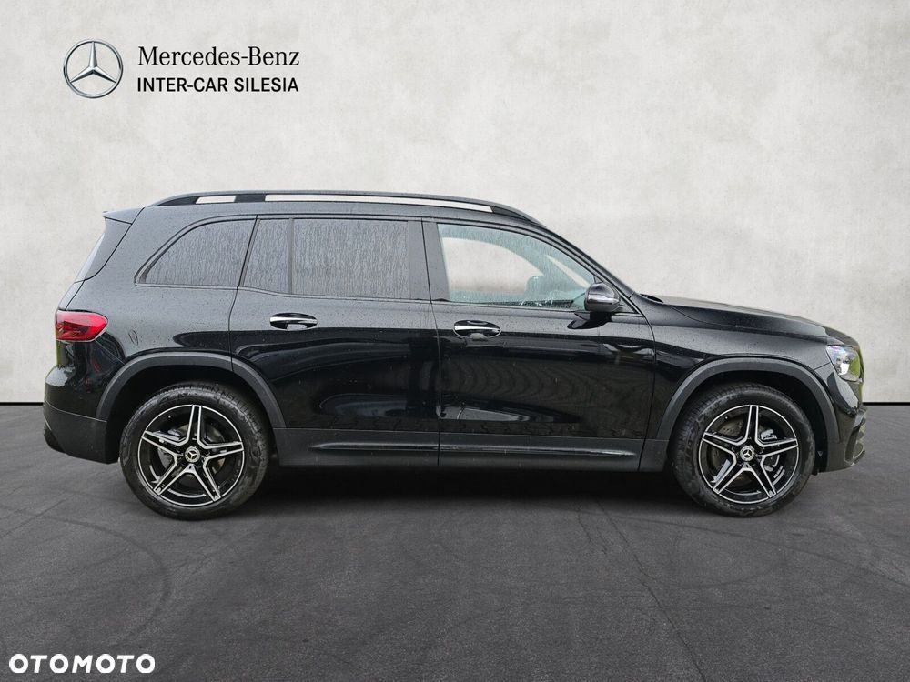 Mercedes-Benz GLB - 4