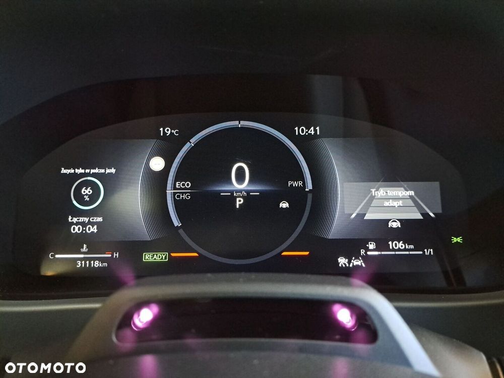 Lexus UX - 31