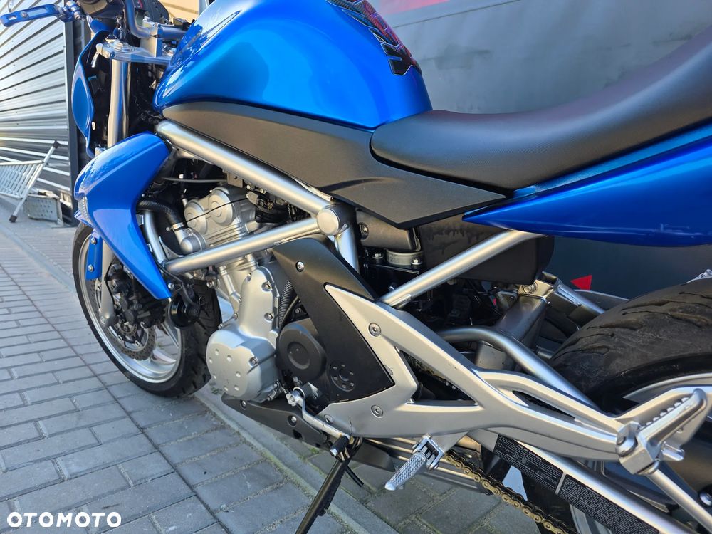 Kawasaki ER - 23