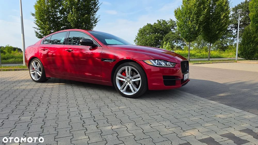 Jaguar XE - 34