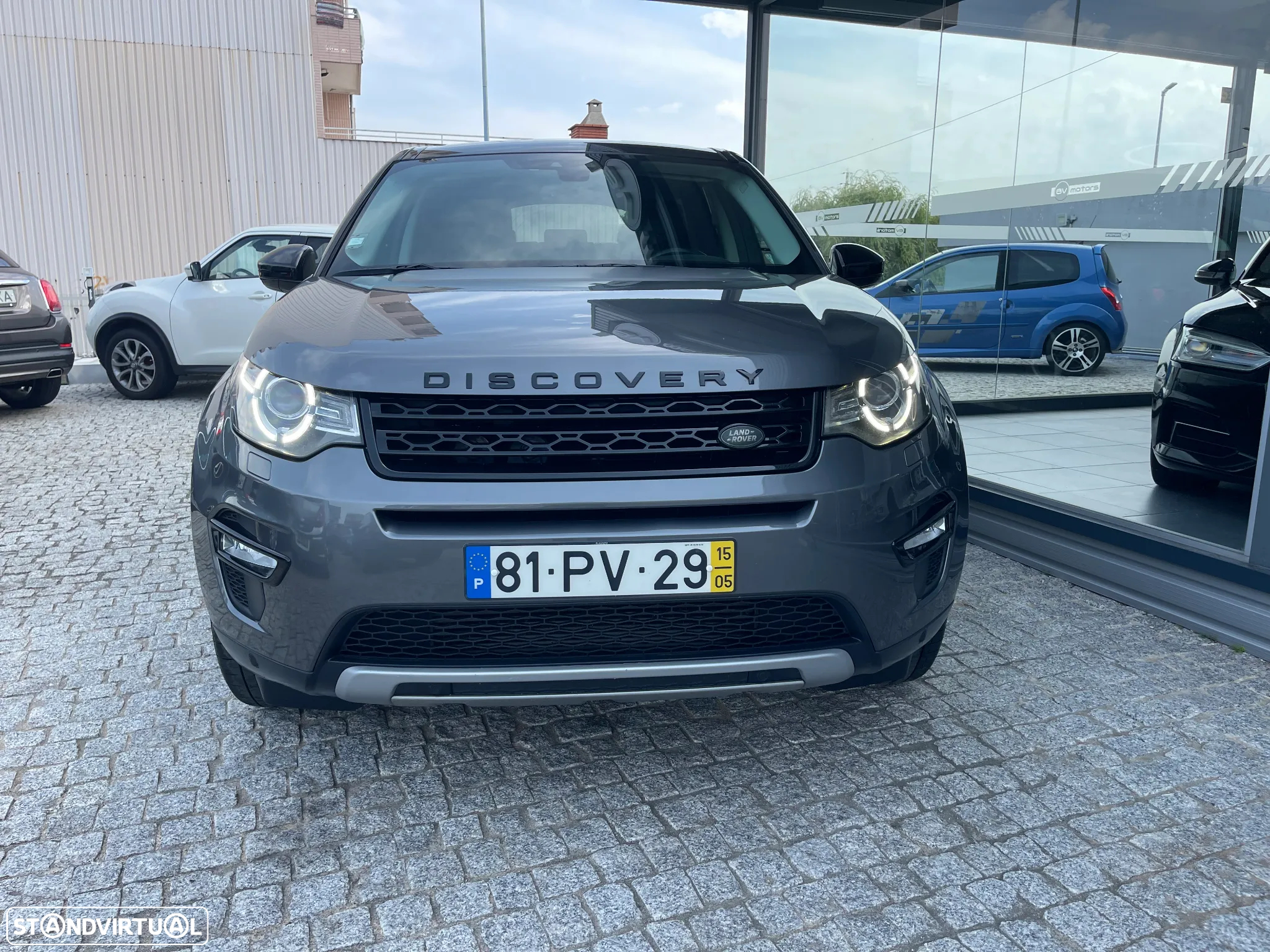 Land Rover Discovery Sport 2.2 Td4 HSE 7L - 4