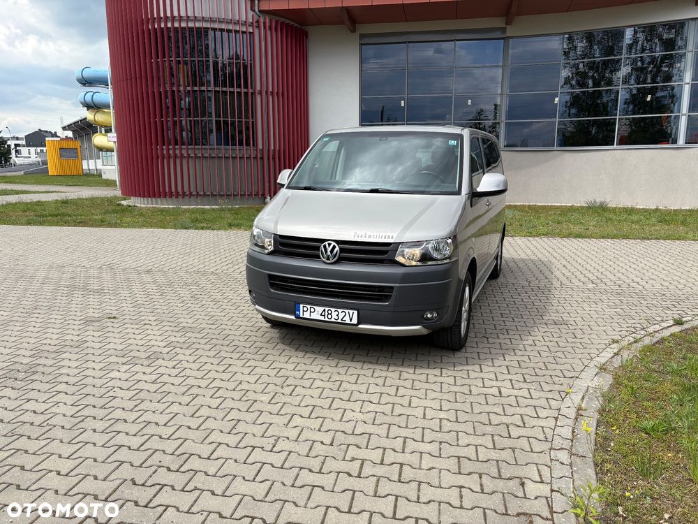 Volkswagen Multivan - 2