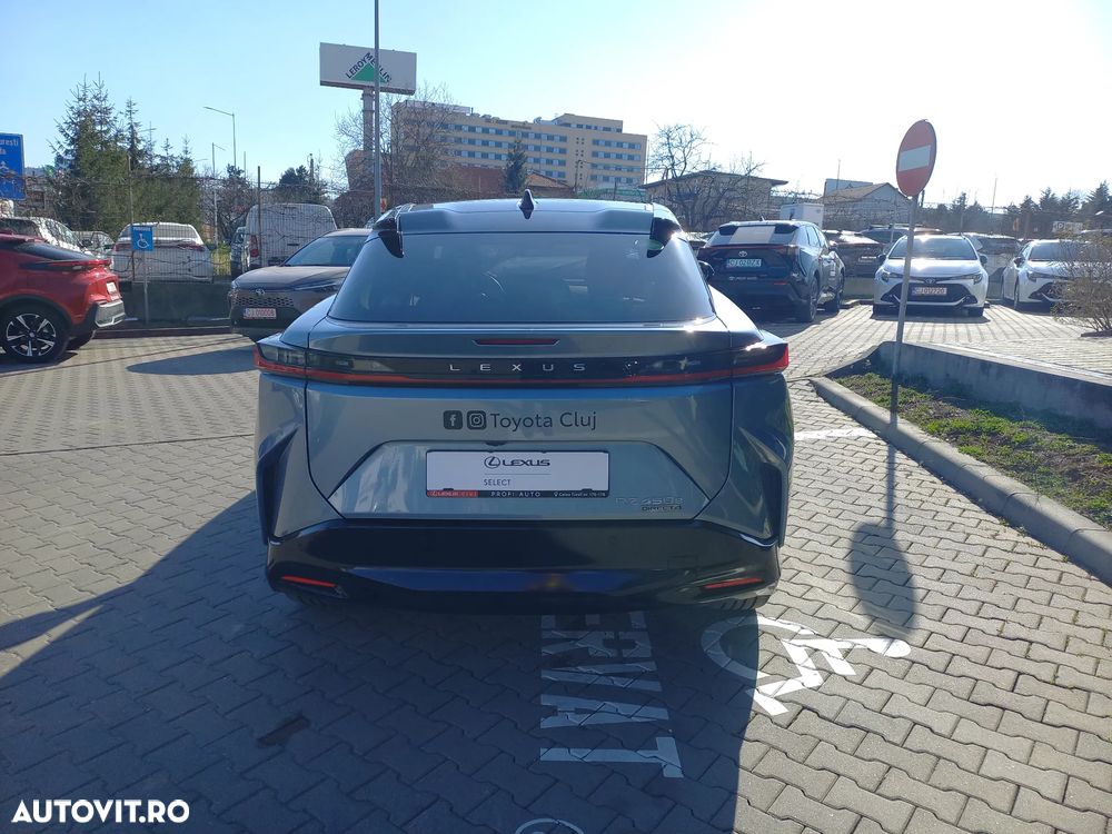 Lexus RZ 450e AWD Luxury - 5