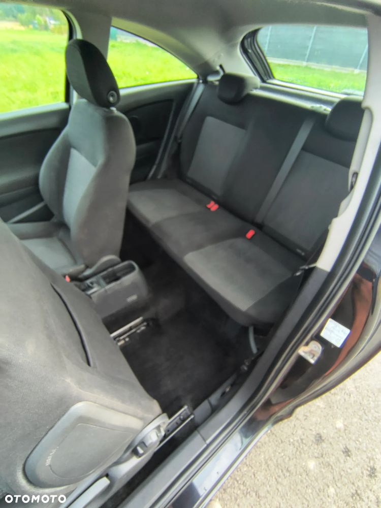 Opel Corsa - 12