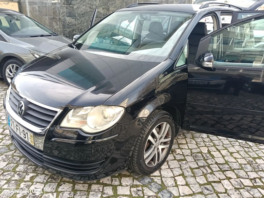 VW Touran 1.9 TDi Highline EC 7L - 9