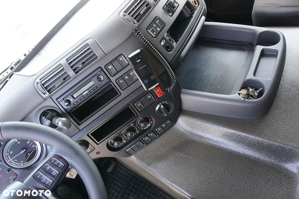 DAF / CF / 400 / ACC / EURO 6 / PRZEWOZU NAPOJÓW / OŚ SKRĘTNA - 9