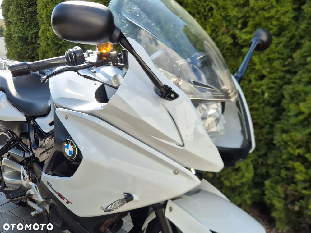 BMW F - 15