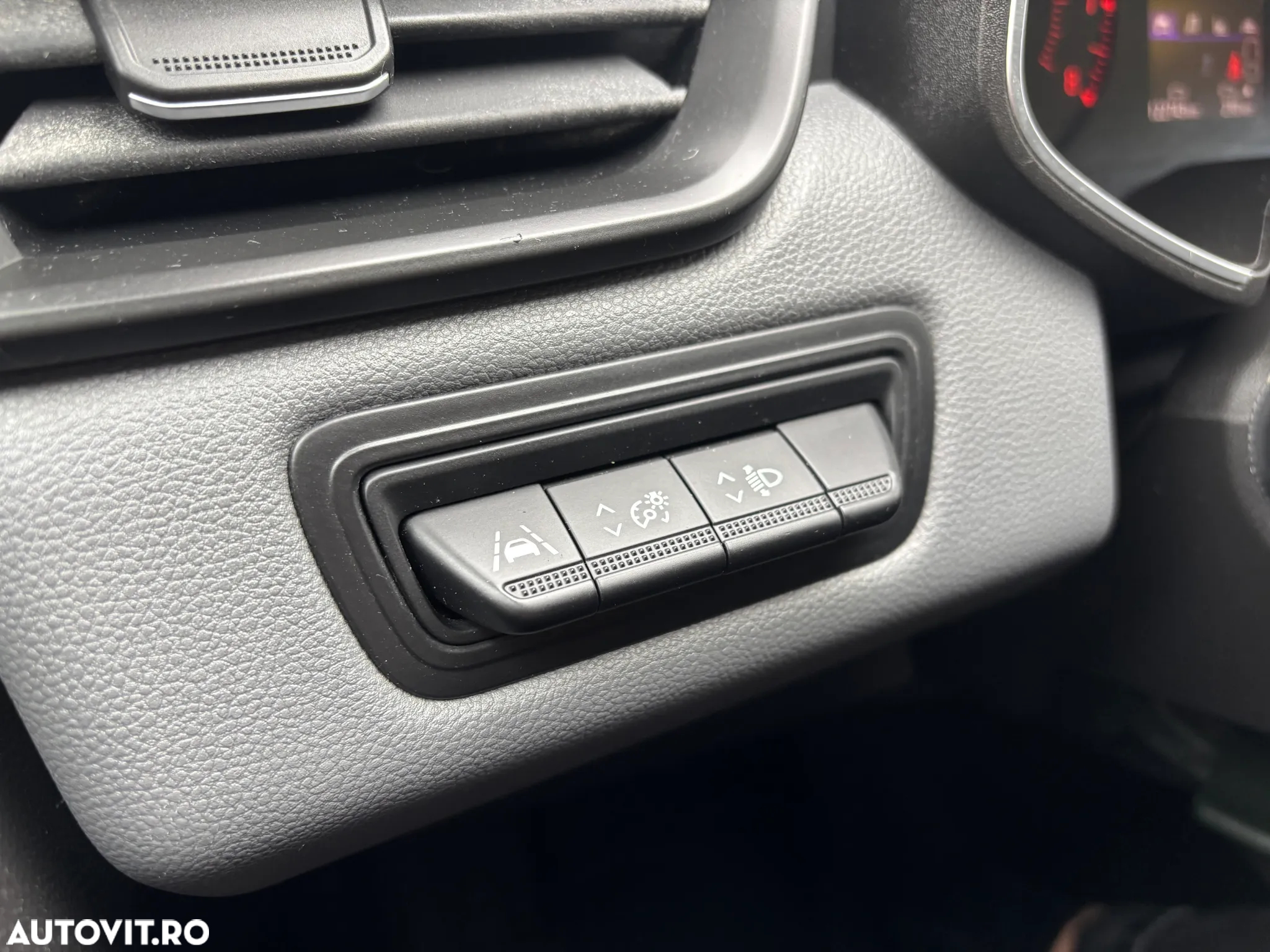 Renault Clio V 1.0 TCe 90 Techno - 20