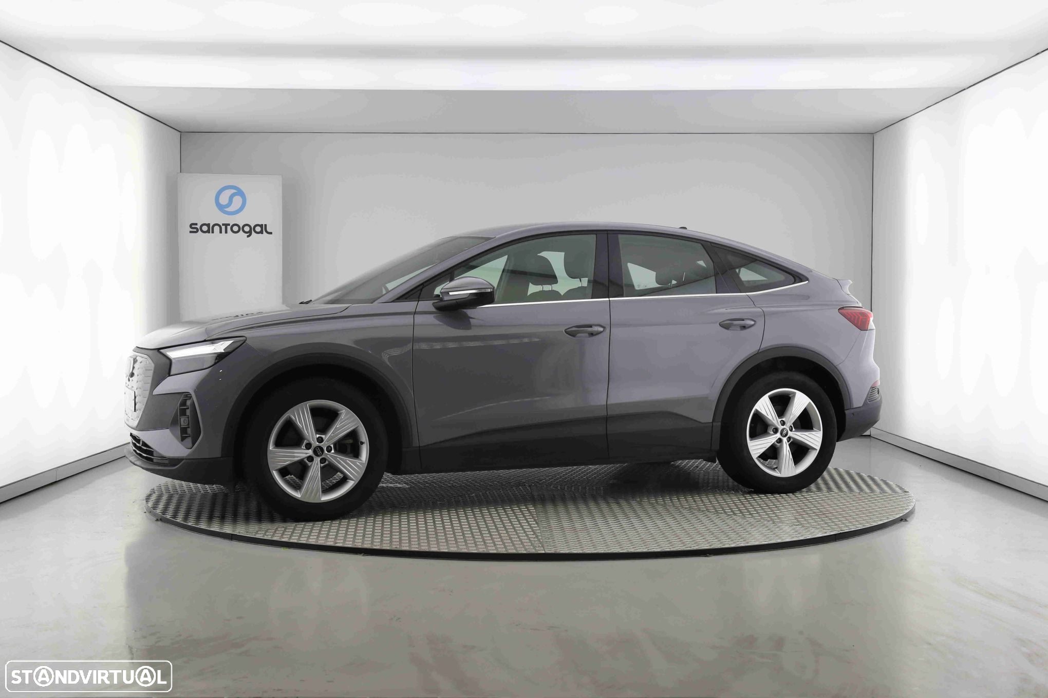 Audi Q4 Sportback e-tron 35 55 kWH - 2
