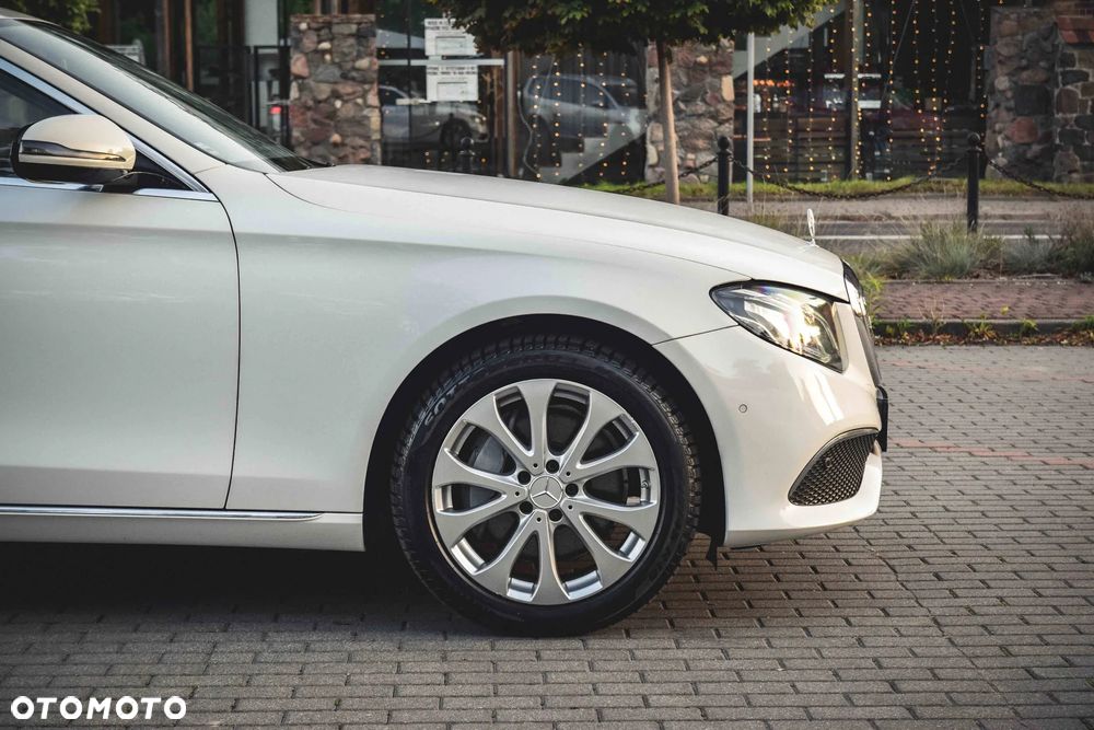 Mercedes-Benz Klasa E 300 9G-TRONIC Avantgarde - 18
