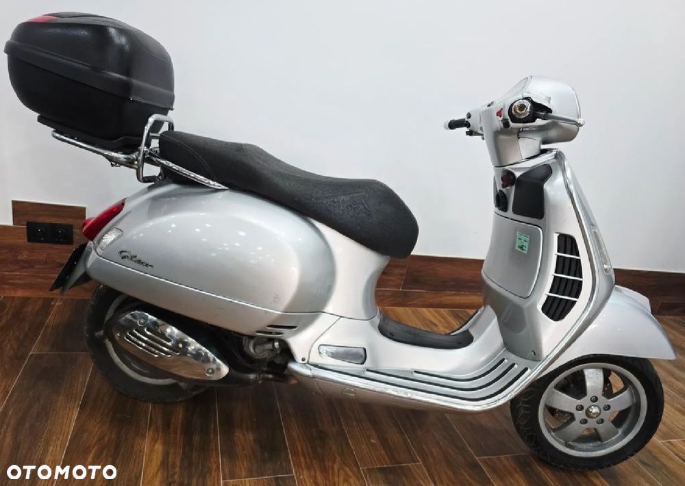 Piaggio MP-3 - 1