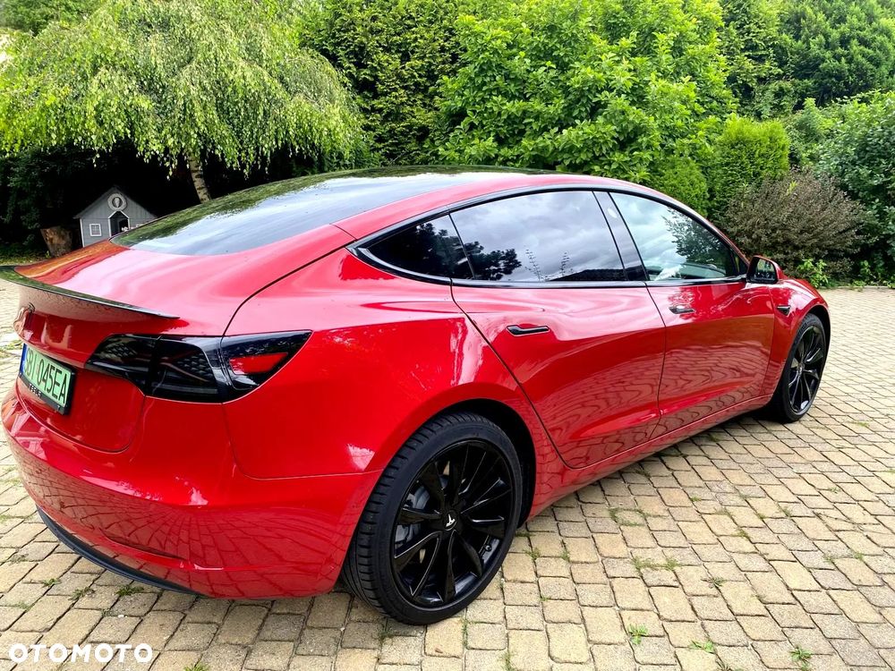Tesla Model 3 - 12