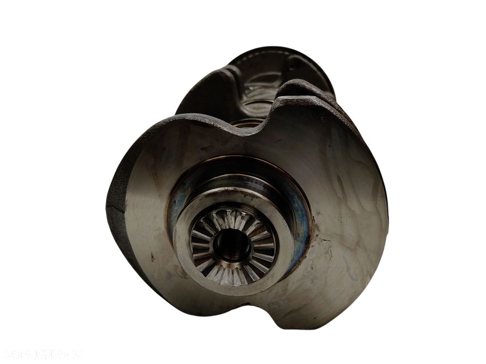 WAŁ KORBOWY AUDI Q5 8R (2008-2012) 2.0 TFSI 211KM 050105189B - 2