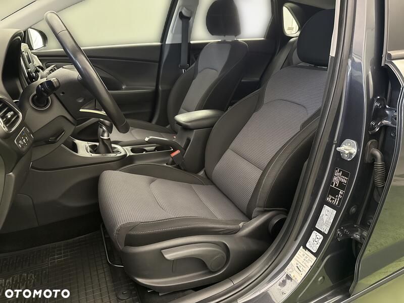 Hyundai i30 1.5 DPI Classic + - 12