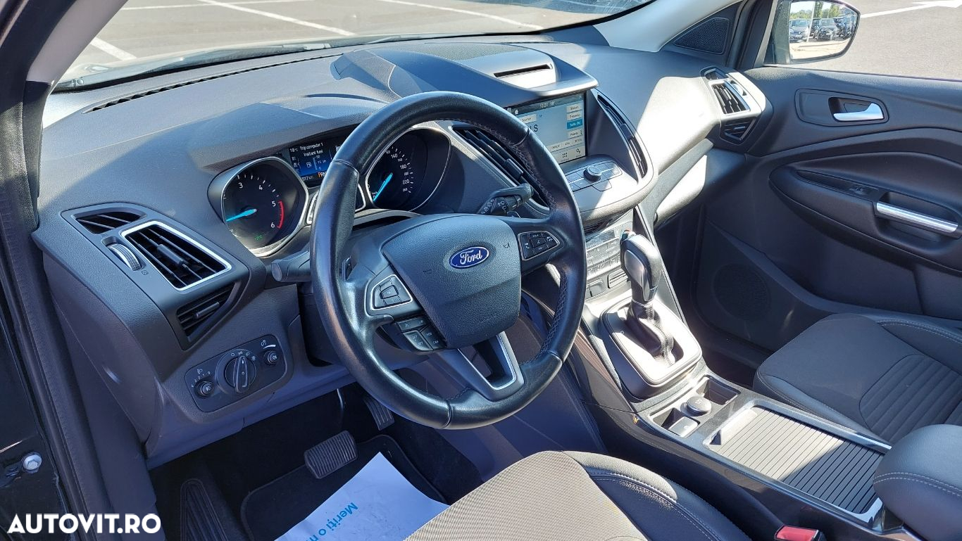 Ford Kuga - 11