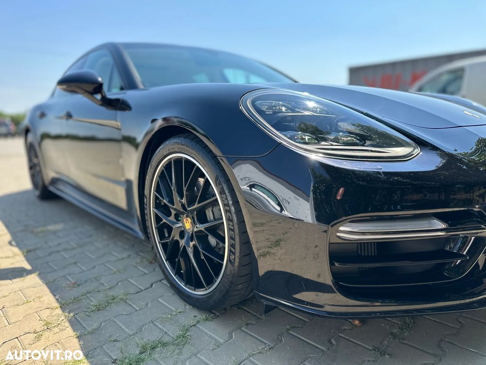 Porsche Panamera 4S - 22