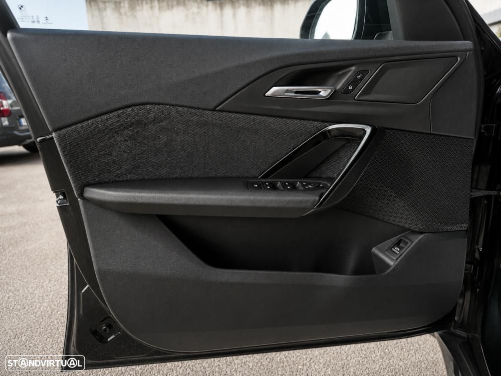 BMW iX2 eDrive20 - 16