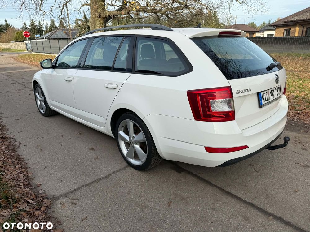 Skoda Octavia 2.0 TDI Style DSG - 2