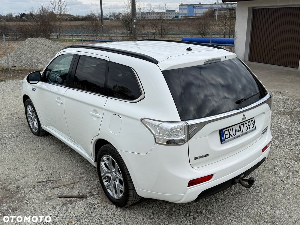 Mitsubishi Outlander 2.0 4WD Top - 7