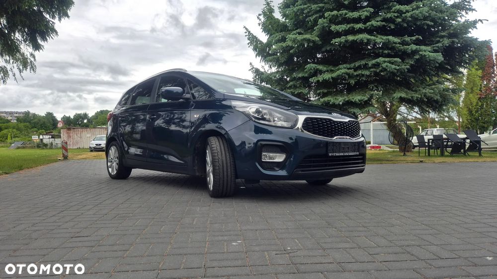 Kia Carens 1.6 GDI Dream Team Edition - 36