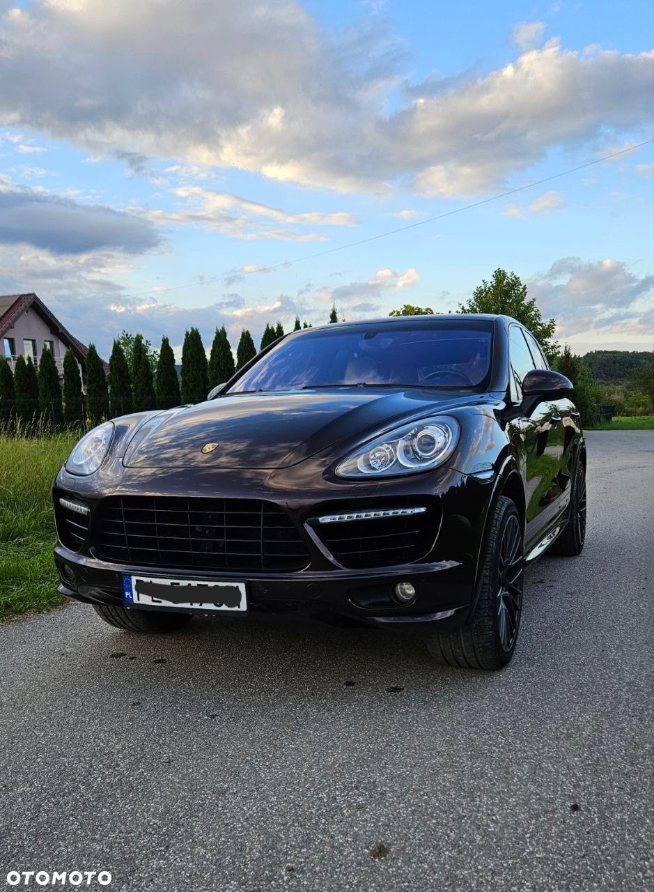 Porsche Cayenne Standard - 1