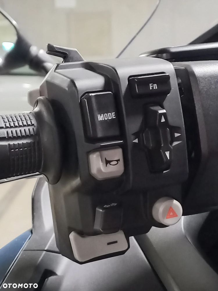 Honda NSS - 18