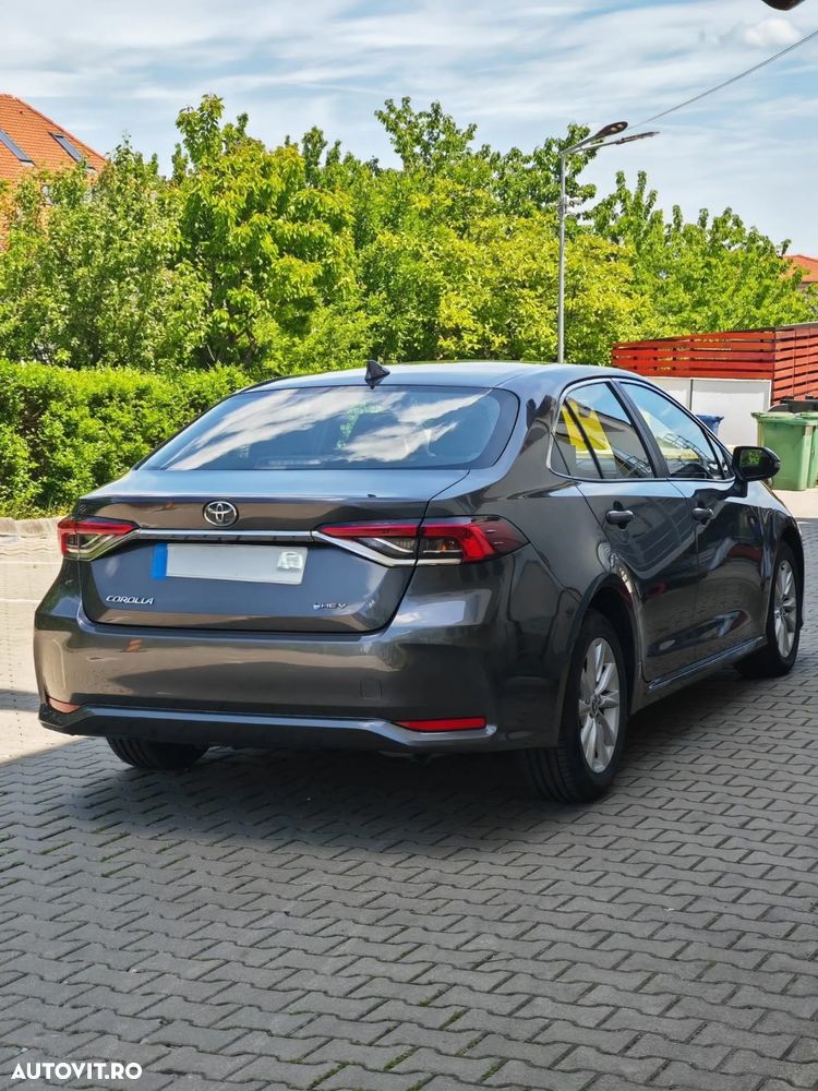 Toyota Corolla - 4