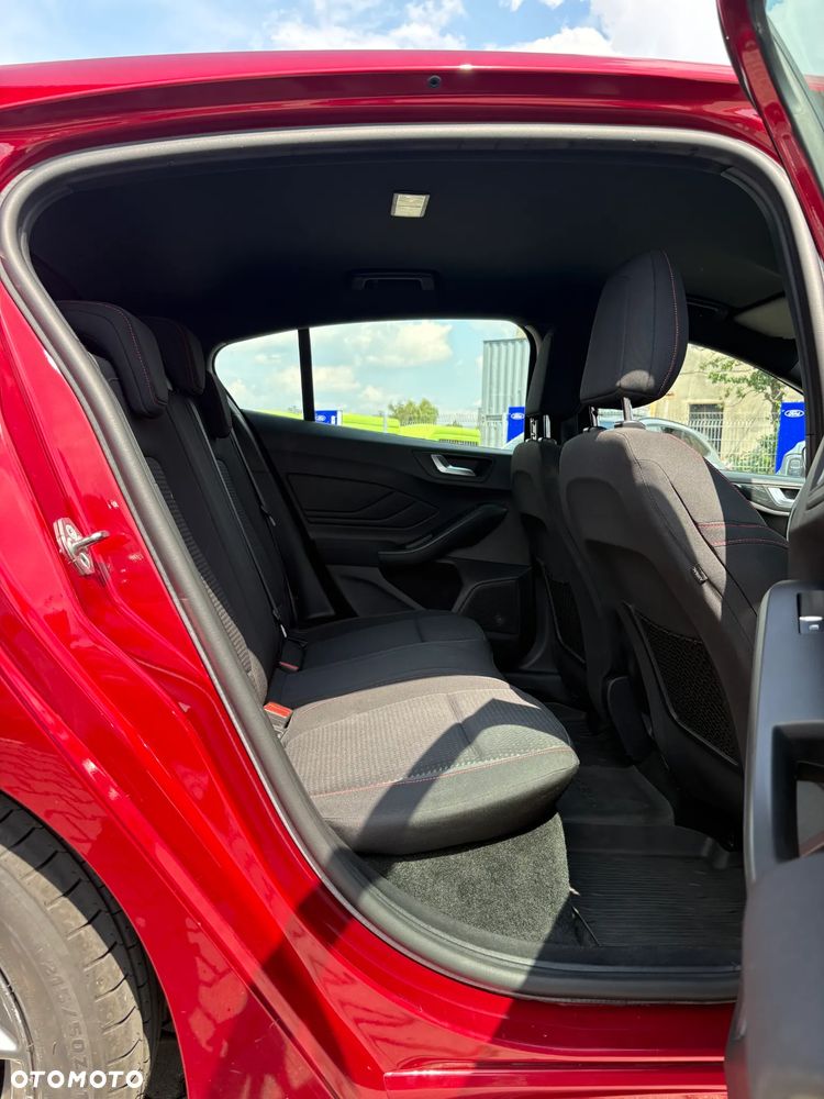 Ford Focus 1.0 EcoBoost ST-Line - 8