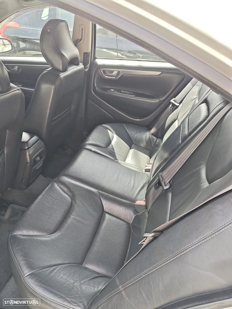 Volvo S60 D5 - 5