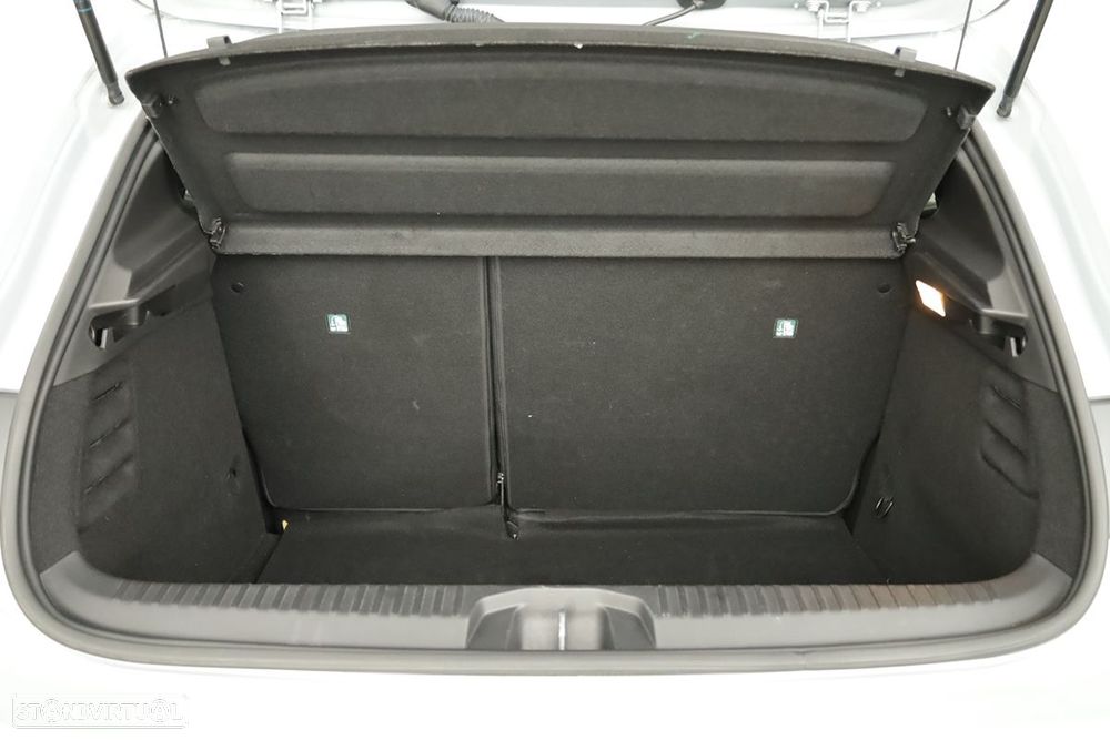 Renault Clio 1.0 TCe Techno - 24