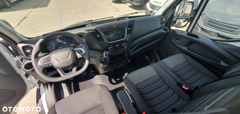 Iveco 35S18D Brygadowy 7-mio osobowy - 24