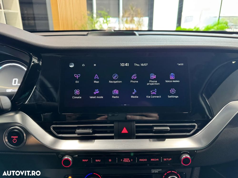 Kia Niro e-Niro 150 kW Vision - 19