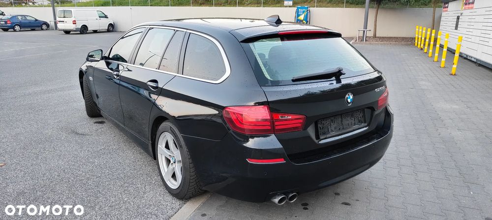BMW Seria 5 525d Luxury Line - 11