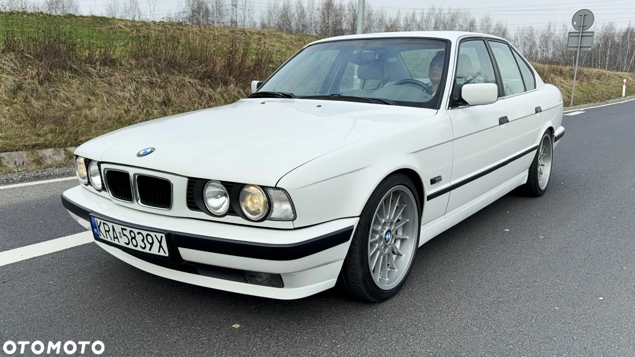 BMW Seria 5 540i - 11