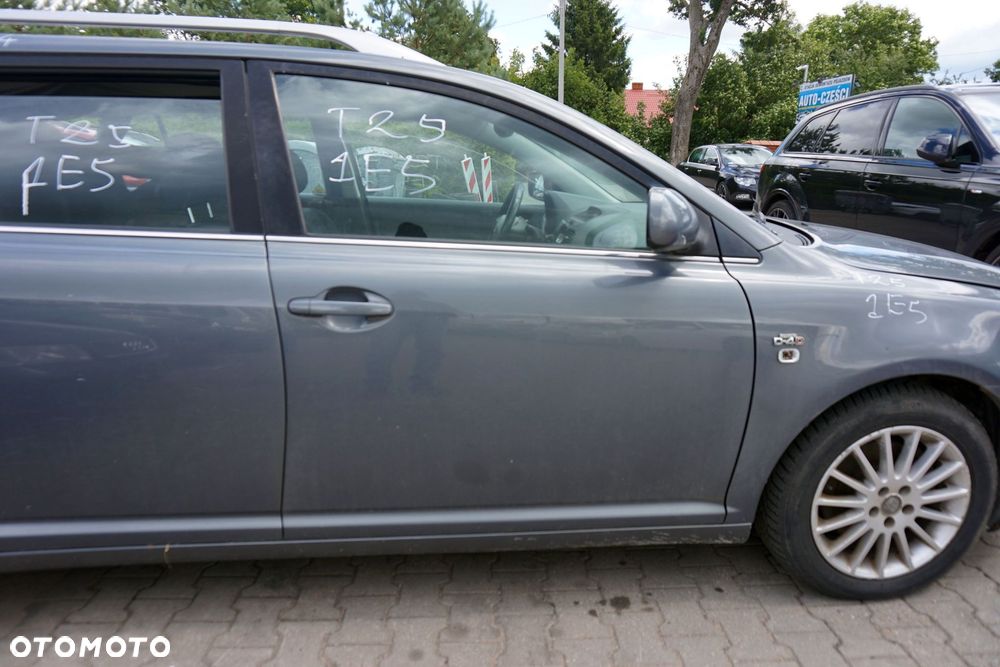 DRZWI PRZEDNIE PRAWE AVENSIS II T25 KOMBI 1E5  SZARY TOYOTA 2003-2006 - 2