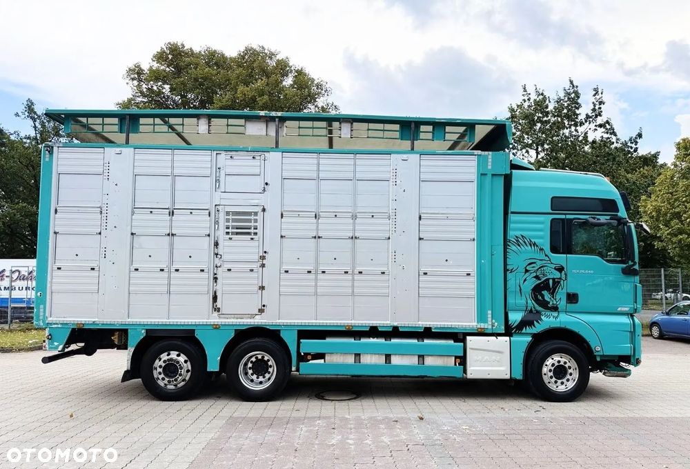 MAN TGX 26.640 D38 6x2 | 3 POZIOMY | TRANSPORT ZWIERZĄT | 640 KM | RETARDER | 2019 - 4