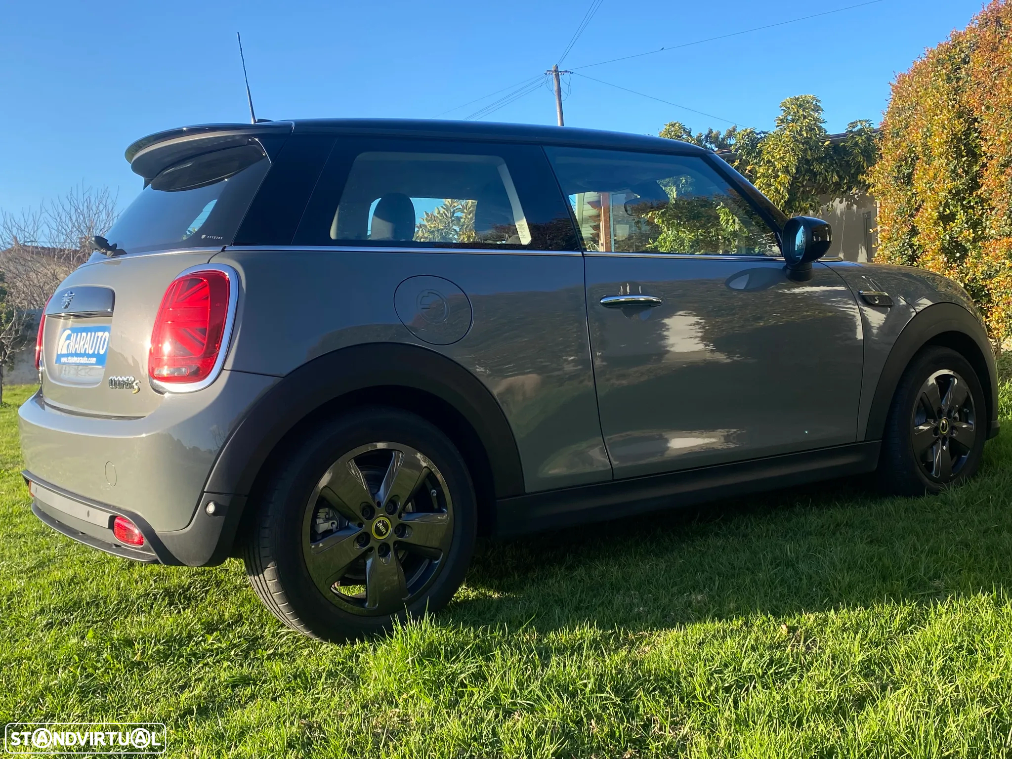 MINI 3 Portas Cooper E Essential - 12