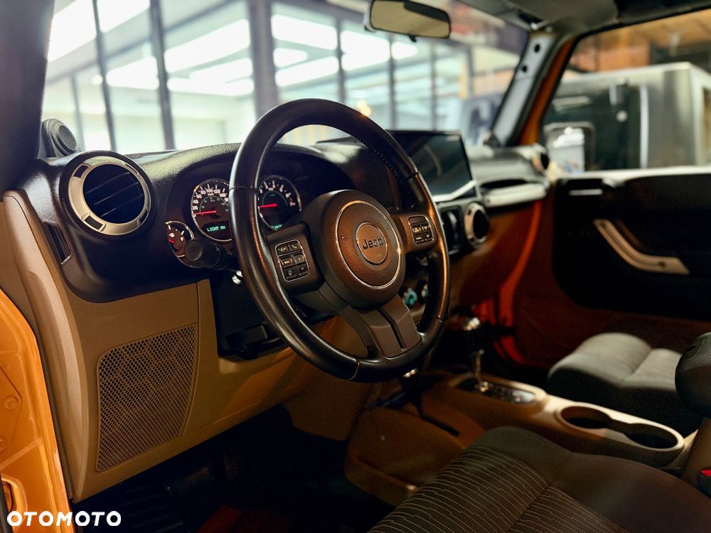 Jeep Wrangler 3.6 Sahara EU6 - 29