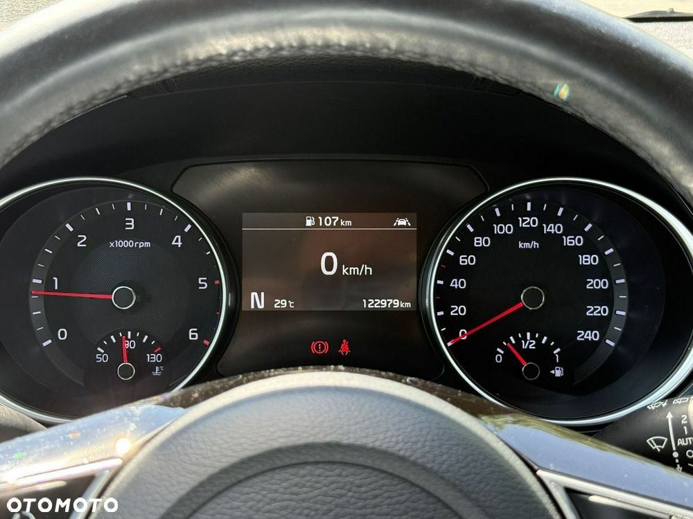 Kia Ceed - 24