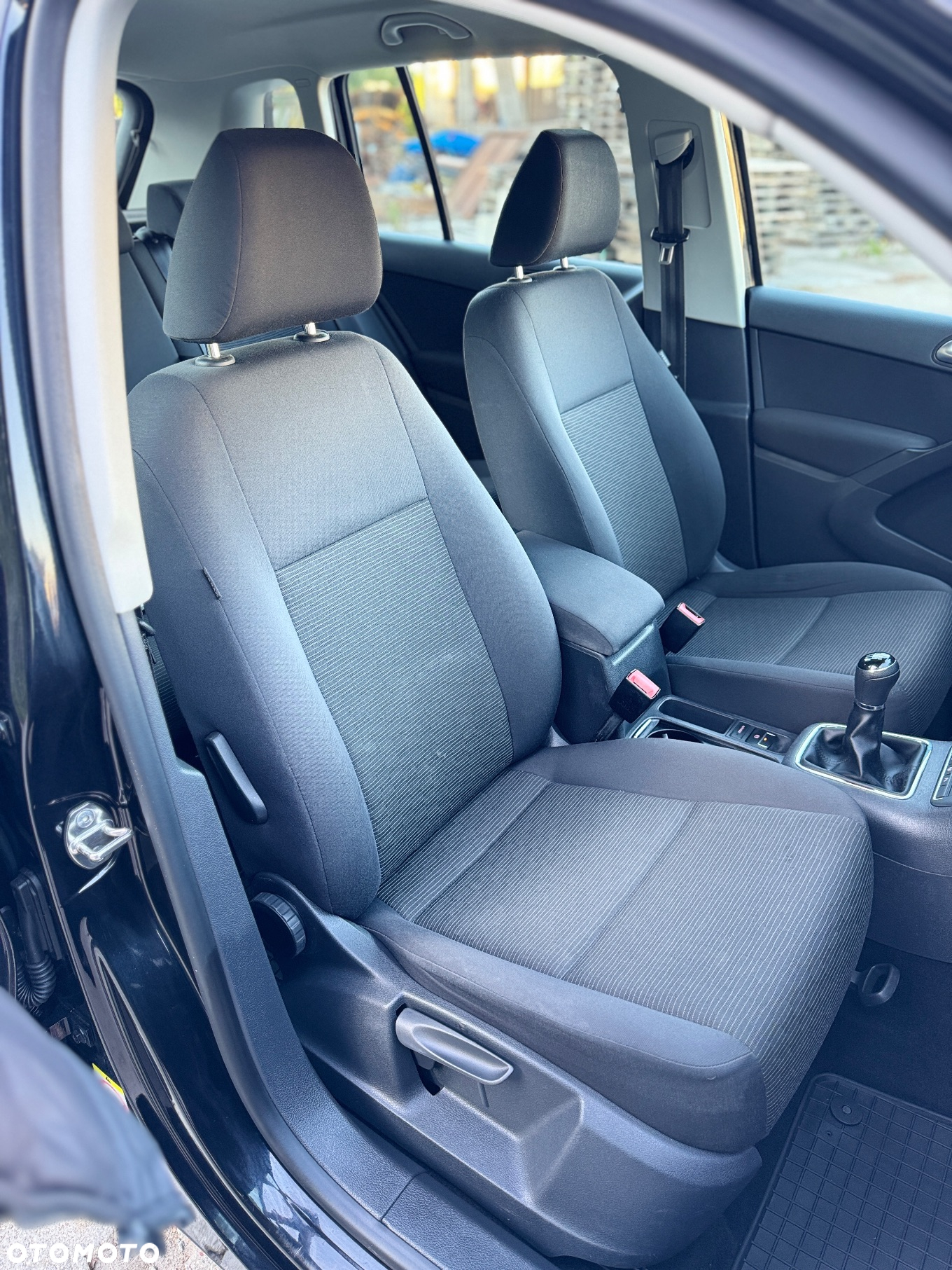 Volkswagen Tiguan - 12
