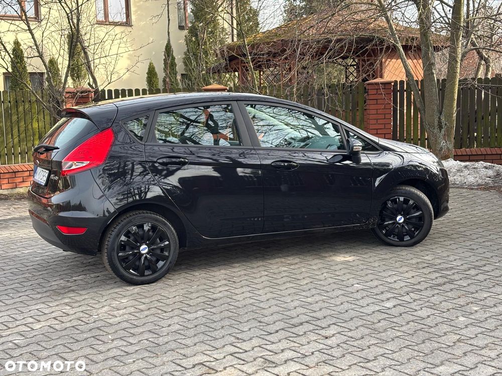 Ford Fiesta 1.25 Gold X EU5 - 6